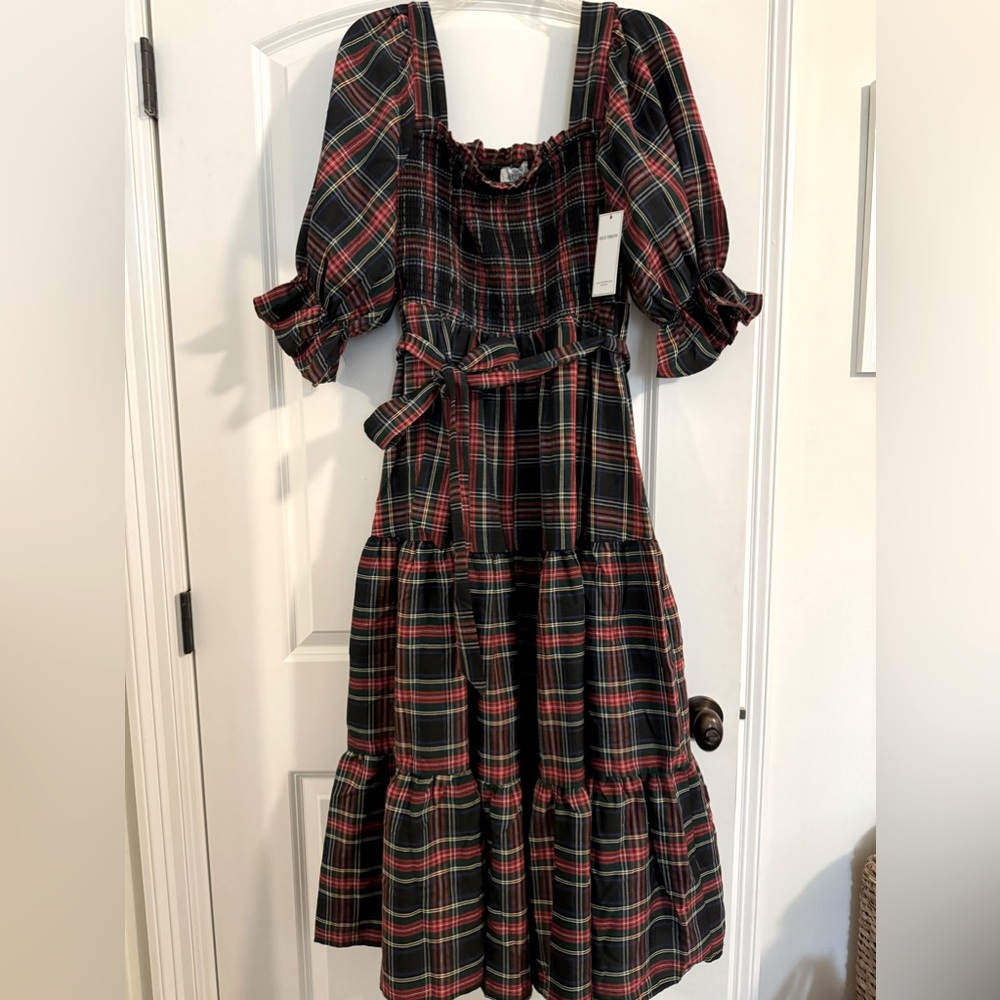 Red Dress online- NEW- Size Large.